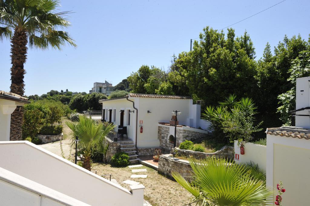 Albergo Villa Vittoria Rodi Garganico Exterior foto